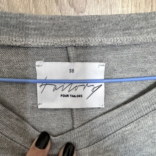 4tailors wool sweater size M/L like new, gray