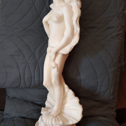 Statue of the Emerging Aphrodite from Alabaster like new