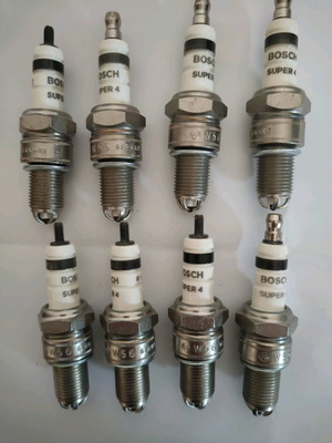 Bosch Super 4 W56 spark plugs new, pack of 8