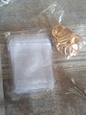 Keychains and materials for wedding favors like new, pack of 10