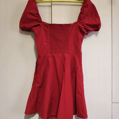 Women's red mini dress Medium Pink Woman like new with neckline