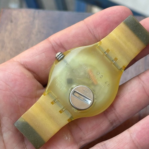 Vintage Swatch Swiss AG 2002 yellow transparent watch 4.3cm