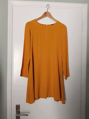 Mango short dress like new, yellow, light alpha line