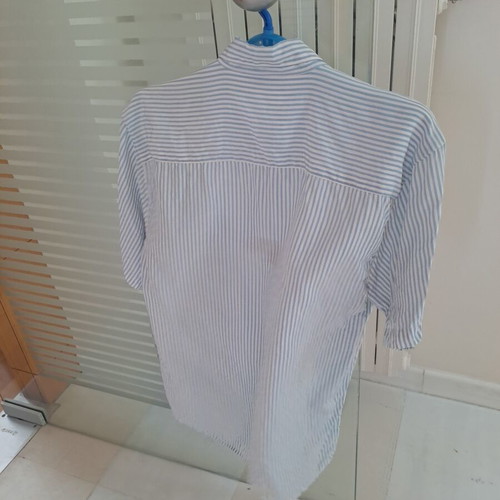Silk short-sleeve shirt medium, like new, striped white and blue
