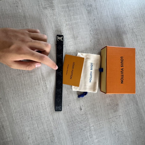 LV Bracelet black like new