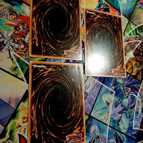 Elemental Hero Burstinatrix playset, 3 cards