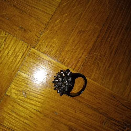 Unisex ring used dark gray with silver spikes
