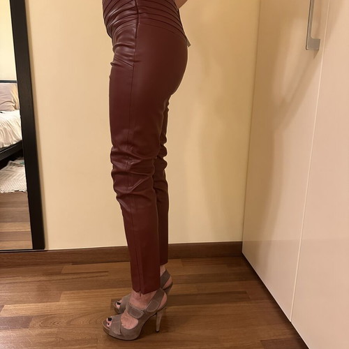 Zara high-waisted faux leather leggings with waistband and zippers new, burgundy