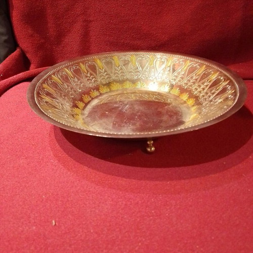Engraved silver-plated platter used, with 3 legs