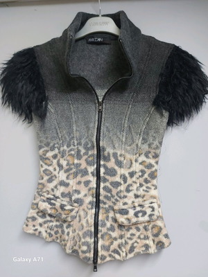Marc Caine original vest like new, animal print and grey