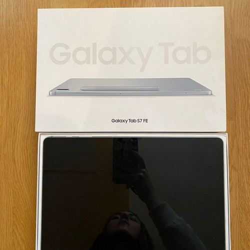 Samsung Galaxy Tab S7 FE 64GB tablet like new, Mystic Green