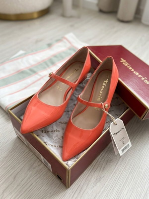 Tamaris orange patent leather Mary Jane flats size 38