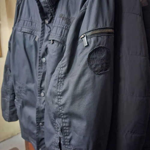 Spring jacket used L with 4 external and 3 internal pockets