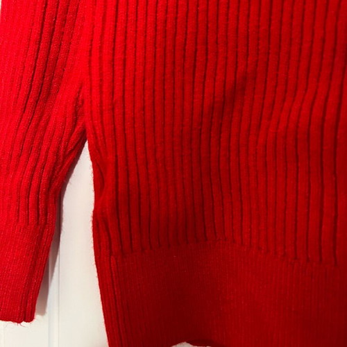 Mango red sweater size M brand new
