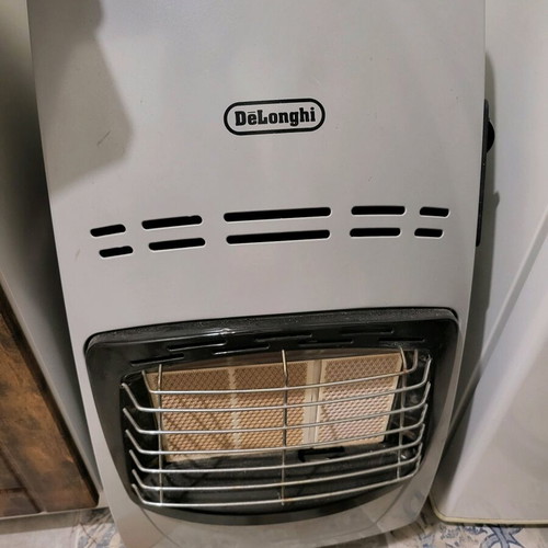Gas heater lightly used