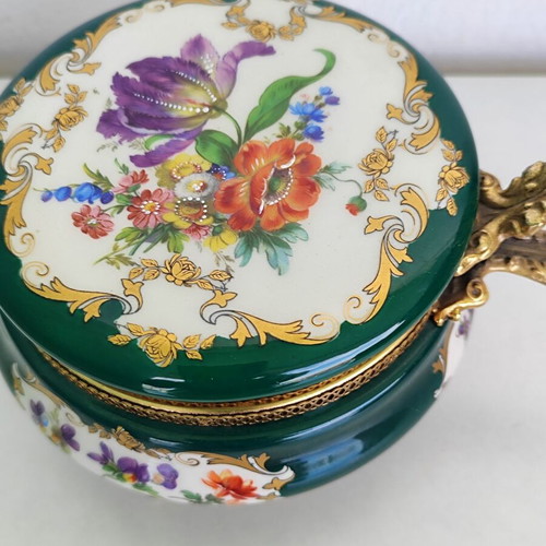 ACF Style de Limoges Porcelain Decorative Container used, vintage