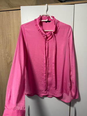 Vero Moda satin pink shirt large used
