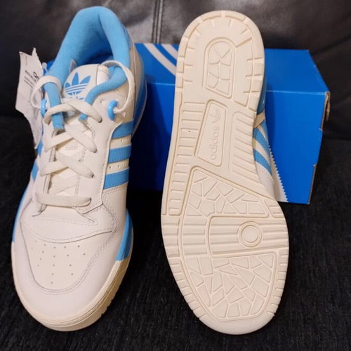 Adidas original leather sneakers size 38.5 new, sporty, white and blue