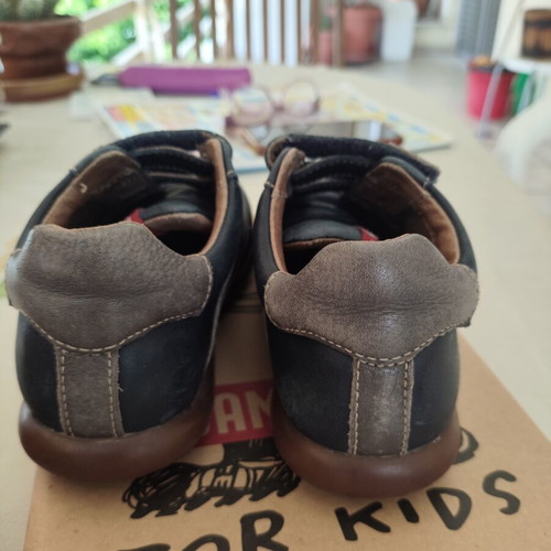 Camber kids shoes size 29 like new, blue and brown casual