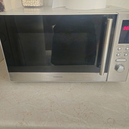 Kenwood Microwave Oven like new