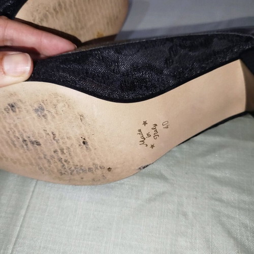 Adam's Shoes Size 40 Black Like New