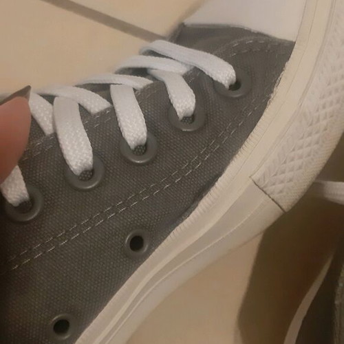 All Star Chuck Taylor athletic shoes like new, size 37.5, white and gray