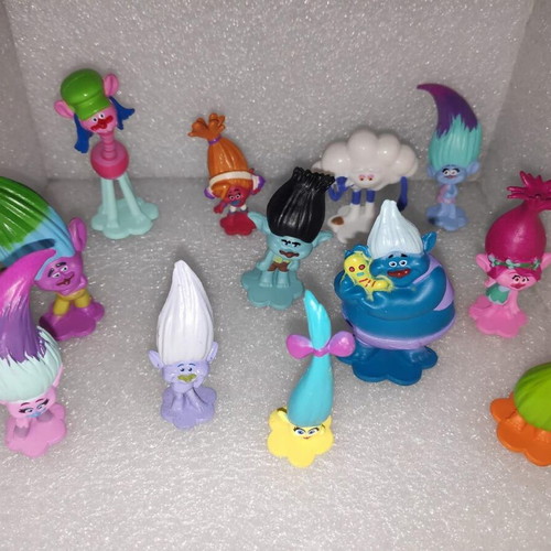 Trolls DreamWorks collectible figures set of 12 like new
