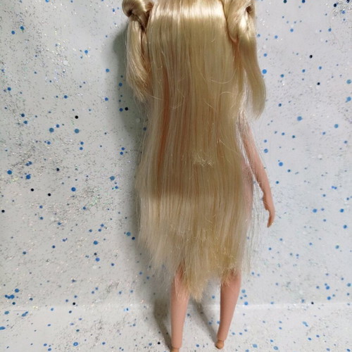 Bratz Study Abroad Cloe 2015 reboot doll used with flaws