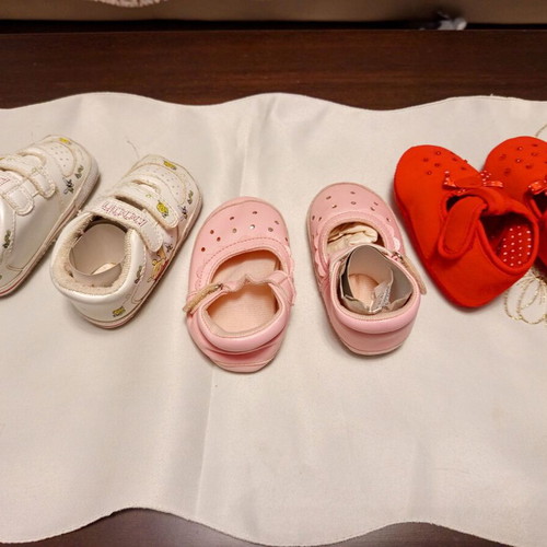 Set of 3 pairs of baby cuddle shoes used, Disney Pooh & Glam Style
