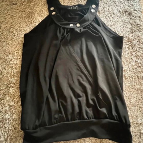 Boxnow black crossover top like new