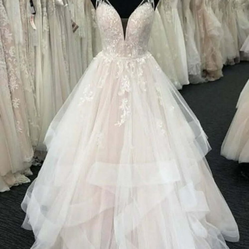 Wedding dress Australian new, sizes 44-48, white