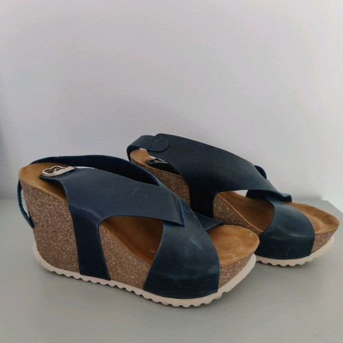 Walkme blue sandals like new, size 36