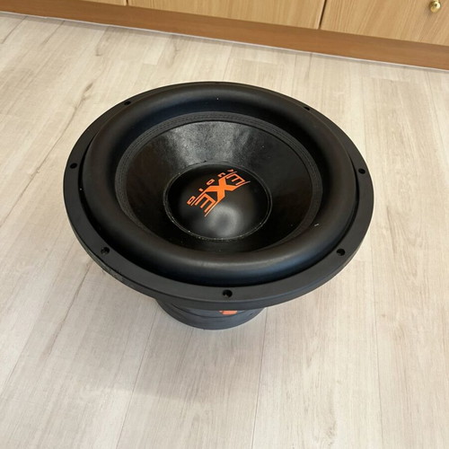 Subwoofer 18-inch like new for car audio