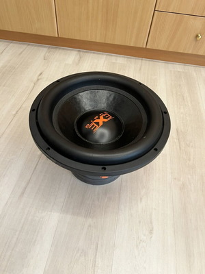 Subwoofer 18-inch like new for car audio