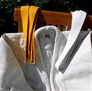 στολή judo, μέγεθος 3/160 με λευκή και κίτρινη ζώνη