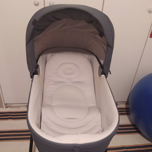 Inglesina Aptica XT Duo stroller and carrycot like new