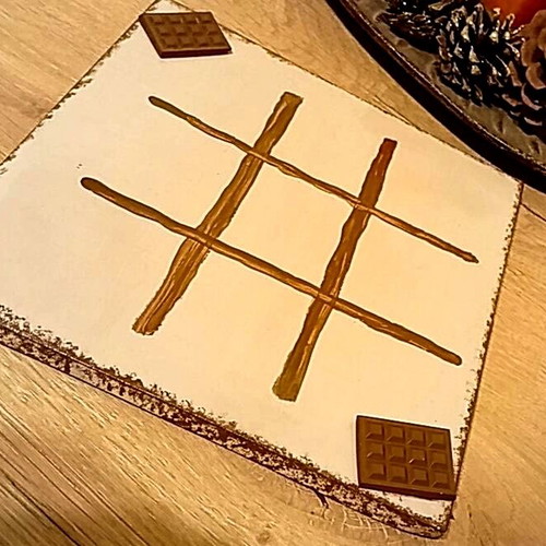 Handmade large ceramic tic tac toe 20×20cm with praline theme new
