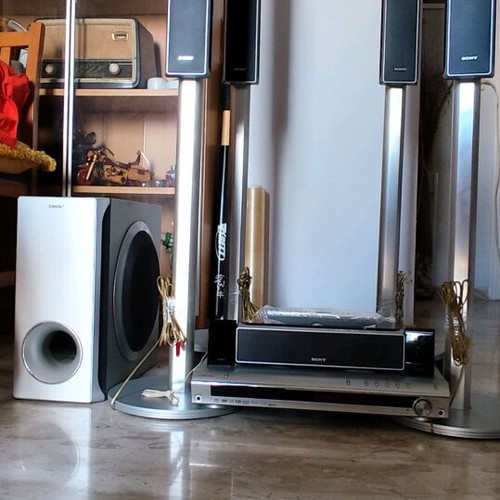 Sony DAV-DZ700FW home theater system used, DVD