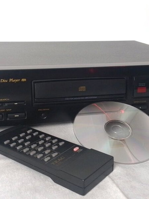 inquire about availability TEAC CD-P1100 Compact Disc Player full service excellent working brand name
