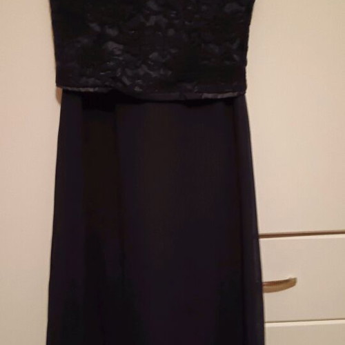 Black sleeveless maxi dress with lace bust like new