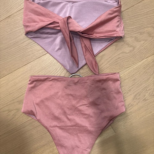 Black Salt strapless bikini like new, dusty pink, high waisted, size S