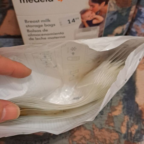 Medela breast milk storage bags used, pack of 13, 180 ml