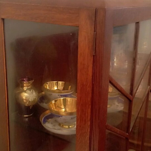 Wooden English Etazera with Fantastic Showcase like new