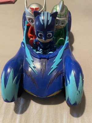 PJ Masks vehicle with 3 figures Catboy, Owlette, Gekko