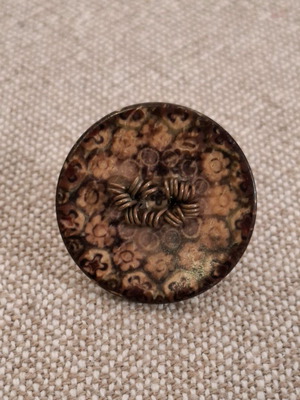Wooden ring like new with wire brown
