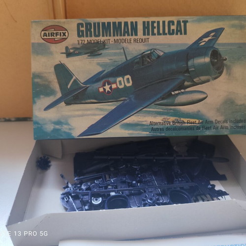 Airfix Grumman Hellcat model kit 1/72 scale