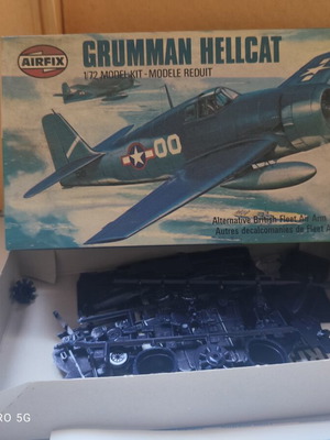 Airfix Grumman Hellcat model kit 1/72 scale