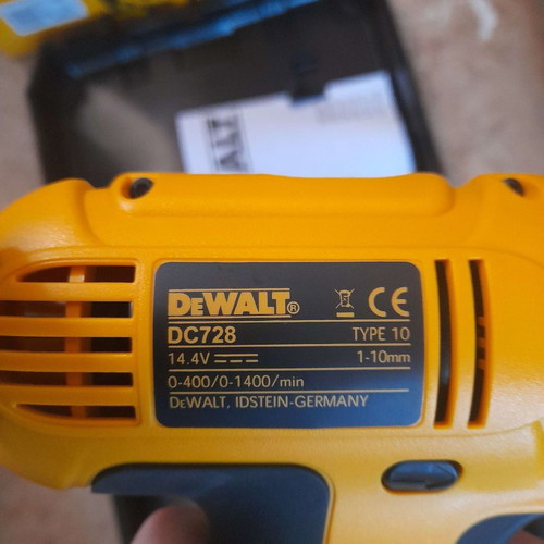 DeWALT Σετ Μπουλονοκλειδο 14.4V DW054 και Δραπανο DC728 Καινούργιο με 2 Μπαταρίες και Φορτιστή