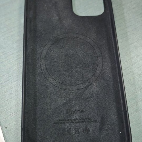 Apple iPhone 15 Plus case used, authentic