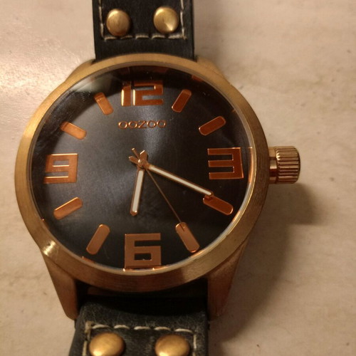 Oozoo unisex watch used, battery needed